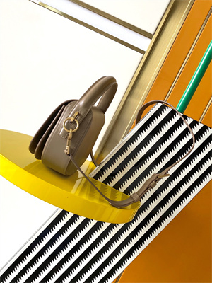 Y.S.L Voltaire In Box Saint Laurent Dk Cork