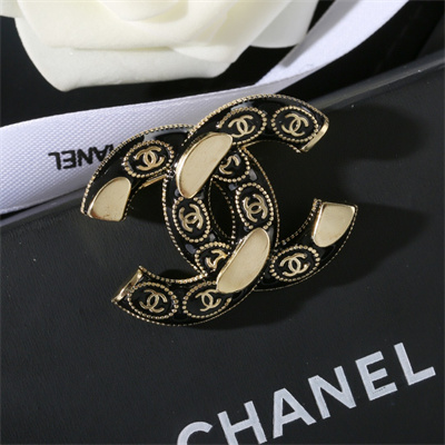 Chanel Brooch 37744