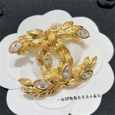 Chanel Brooch 37767