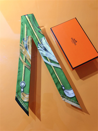 Hermes Twilly 100% Silk 37831