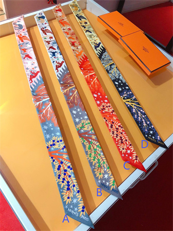 Hermes Twilly 100% Silk 37833