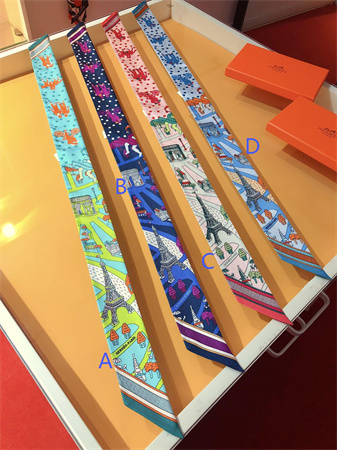 Hermes Twilly 100% Silk 37840