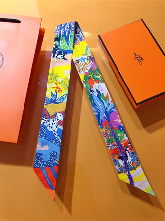 Hermes Twilly 100% Silk 37855