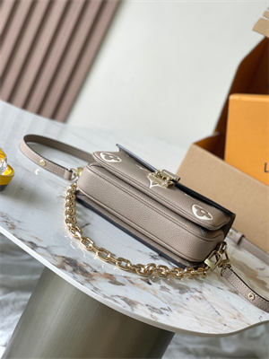 L.V Pochette Metis East West Monogram Empreinte embossed cowhide leather Tourterelle Gray / Cream Beige M23081 TOP