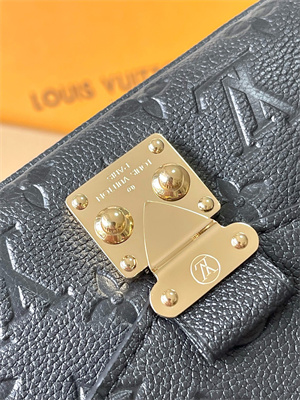 L.V Pochette Metis East West Embossed supple grained cowhide leather Black M46595 TOP