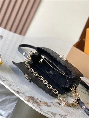 L.V Pochette Metis East West Embossed supple grained cowhide leather Black M46595 TOP