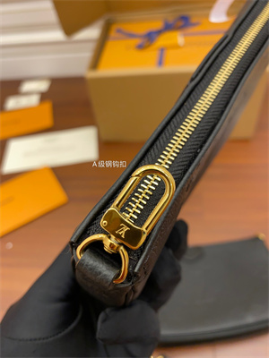 L.V Multi Pochette Accessories Embossed supple grained cowhide leather Black M80399 TOP