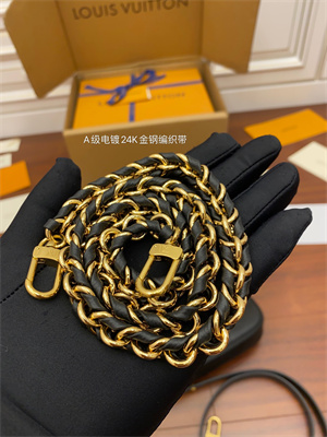 L.V Multi Pochette Accessories Embossed supple grained cowhide leather Black M80399 TOP