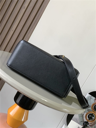 Loewe Small Puzzle Bag In Classic Calfskin Black