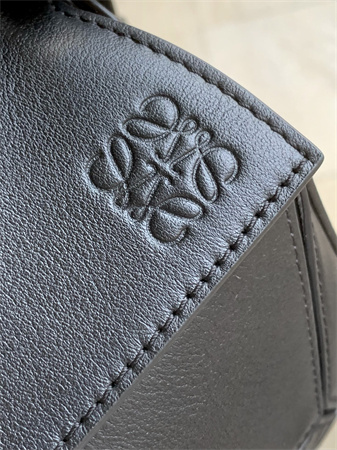 Loewe Small Puzzle Bag In Classic Calfskin Black