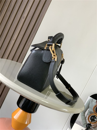 Loewe Small Puzzle Bag In Classic Calfskin Black