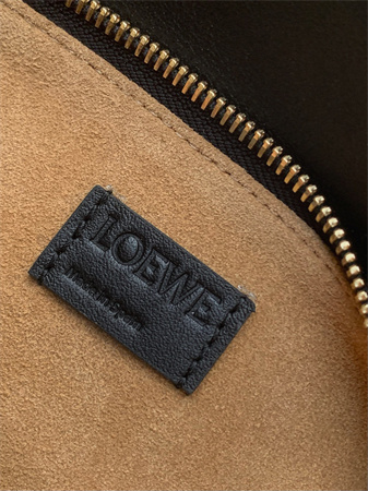 Loewe Small Puzzle Bag In Classic Calfskin Black