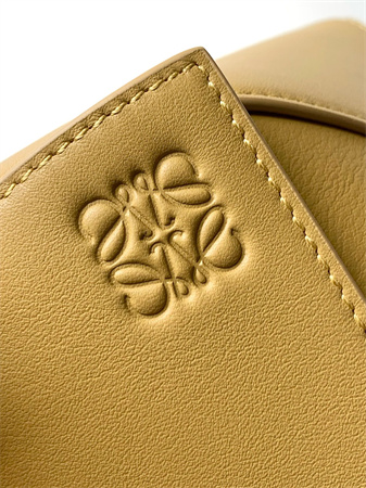 Loewe Small Puzzle Bag In Classic Calfskin