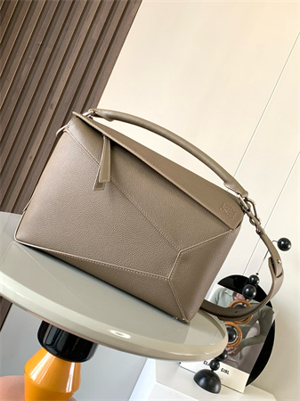 Loewe Puzzle Bag In Soft Grained Calfskin