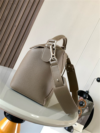 Loewe Puzzle Bag In Soft Grained Calfskin