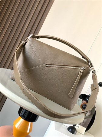 Loewe Puzzle Bag In Soft Grained Calfskin