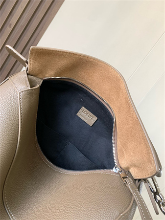 Loewe Puzzle Bag In Soft Grained Calfskin