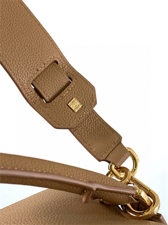 Loewe Puzzle Bag In Soft Grained Calfskin