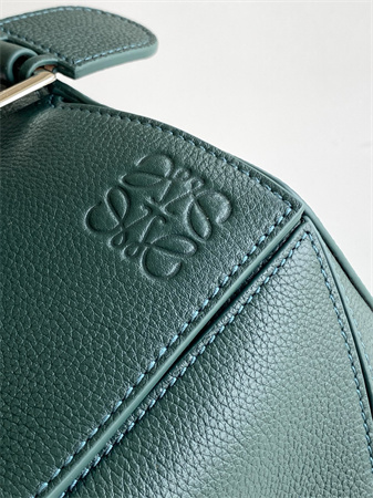 Loewe Large Puzzle Bag In Shinny Grained Calfskin