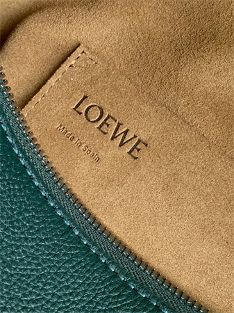 Loewe Large Puzzle Bag In Shinny Grained Calfskin