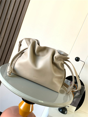 Loewe Medium Flamenco clutch in nappa calfskin