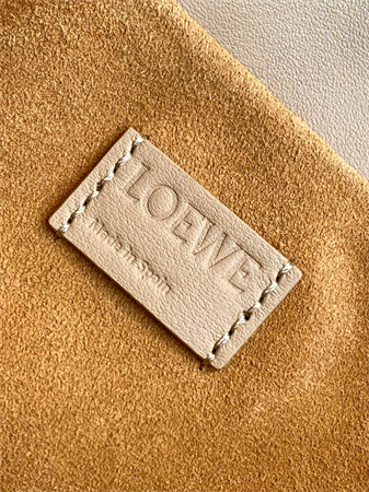 Loewe Medium Flamenco clutch in nappa calfskin