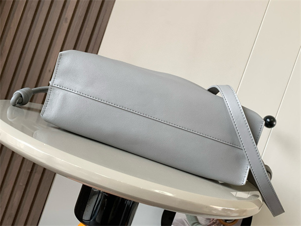 Loewe Medium Flamenco clutch in nappa calfskin