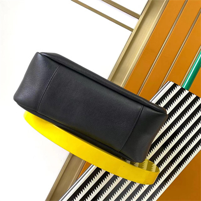 Y.S.L LE 5 A 7 Supple Large HOBO BAG In Black Leather