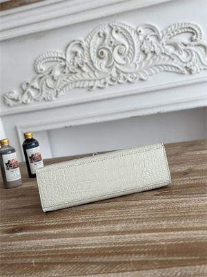 Kelly Pochette Bag Embossed Crocodile Silver Tone Hardware Craie HS