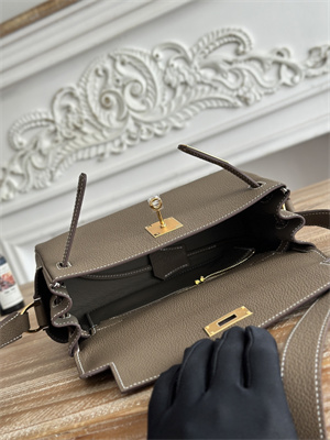 Kelly Messenger Bag Togo Leather Gold Tone Hardware In Etoupe Color HS