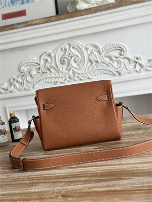 Kelly Messenger Bag Togo Leather Gold Tone Hardware In Gold Color HS