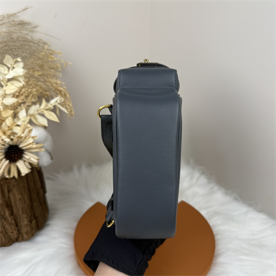 Kelly Jump Backpack Swift Leather Gold Tone Hardware In Black Color HS