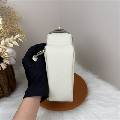 Kelly Jump Backpack Swift Leather Gold Tone Hardware In Craie Color HS