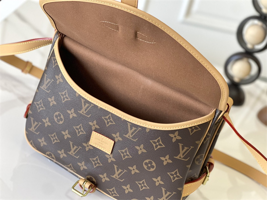 L.V SAUMUR MM Messenger Bag Monogram Canvas M40710