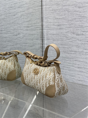 CD 30 Montaigne Wanderlust Mini Bag Dior Oblique Chambray with Raffia Effect and Smooth Calfskin Nature