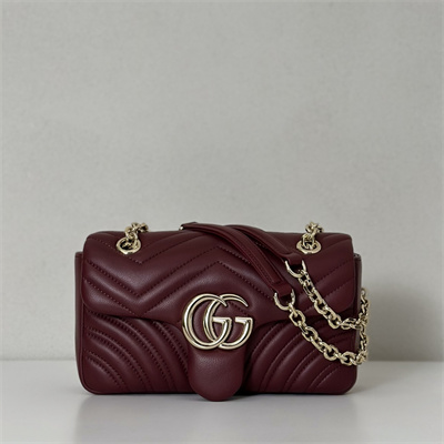 Gu.cci GG Marmont Small shoulder bag matelassé chevron lambskin leather Lt Gold toned hardware Rosso Ancora red 837280