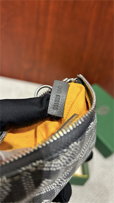 Goyard Key Pouch coin purse Goyardine Canvas & Chevroches Calfskin Grey