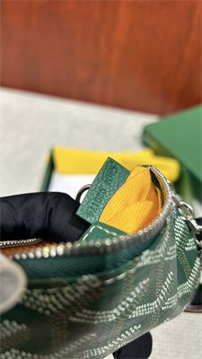 Goyard Key Pouch coin purse Goyardine Canvas & Chevroches Calfskin Green