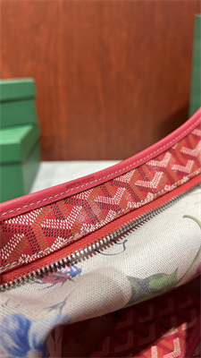 Goyard Bohème Hobo Bag Goyardine Canvas & Chevroches Calfskin Fuchsia