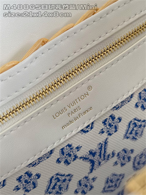 L.V Capucines Mini Bag Rattan and cowhide leather White M26004