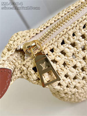 L.V  Hills Pochette Raffia & Brown Calfskin M14304