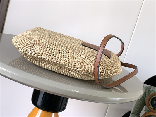Loewe Slit pochette bag in raffia and calfskin Nature /Tan