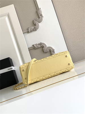 Cha.nel Large Coco Handle Bag Grained Calfskin Aged Gold Metal Yellow A92991