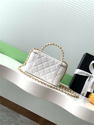 Chanel Vanity with chain Grained Calfskin& Gold-Tone Metal White AP4799