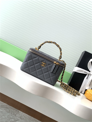 Chanel Vanity with chain Grained Calfskin& Gold-Tone Metal Grey AP4799
