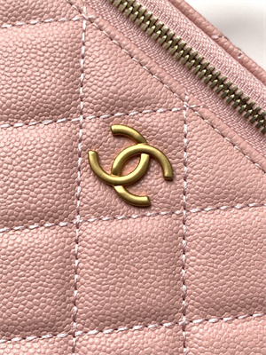 Chanel Vanity with chain Grained Calfskin& Gold-Tone Metal Pink AP4799