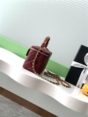 Chanel Vanity with chain Grained Calfskin& Gold-Tone Metal Burgundy AP4799