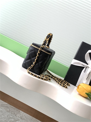 Chanel Vanity with chain Grained Calfskin& Gold-Tone Metal Black AP4799