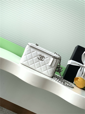 Chanel Vanity Case Grained Calfskin& Silver-Tone Metal White AP3940