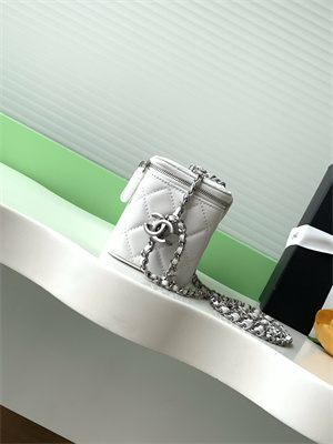 Chanel Vanity Case Grained Calfskin& Silver-Tone Metal White AP3940